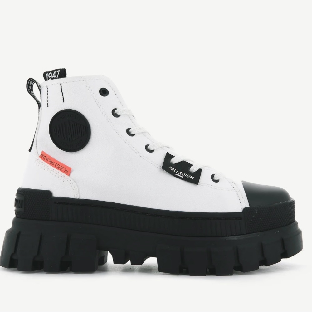 Palladium Revolt HI TX Hiking Boots New In Box